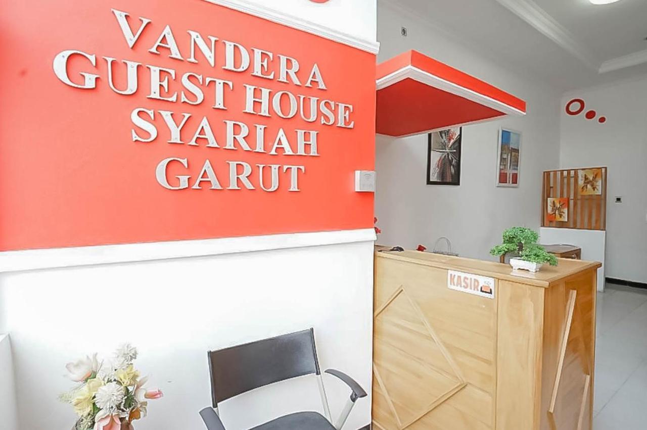 Wisma Vandera Syariah Garut Mitra Reddoorz Eksteriør billede